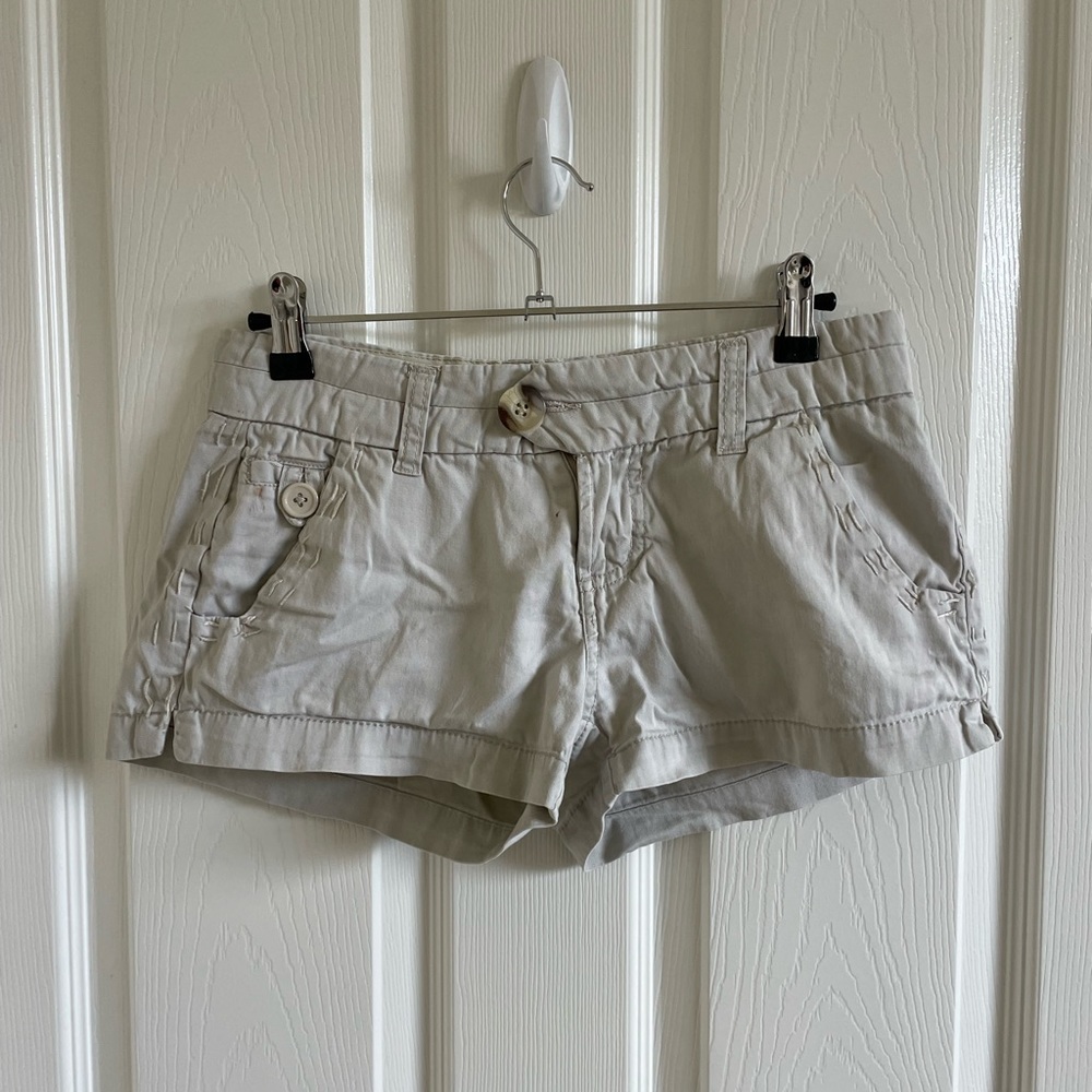 cargo khaki shorts